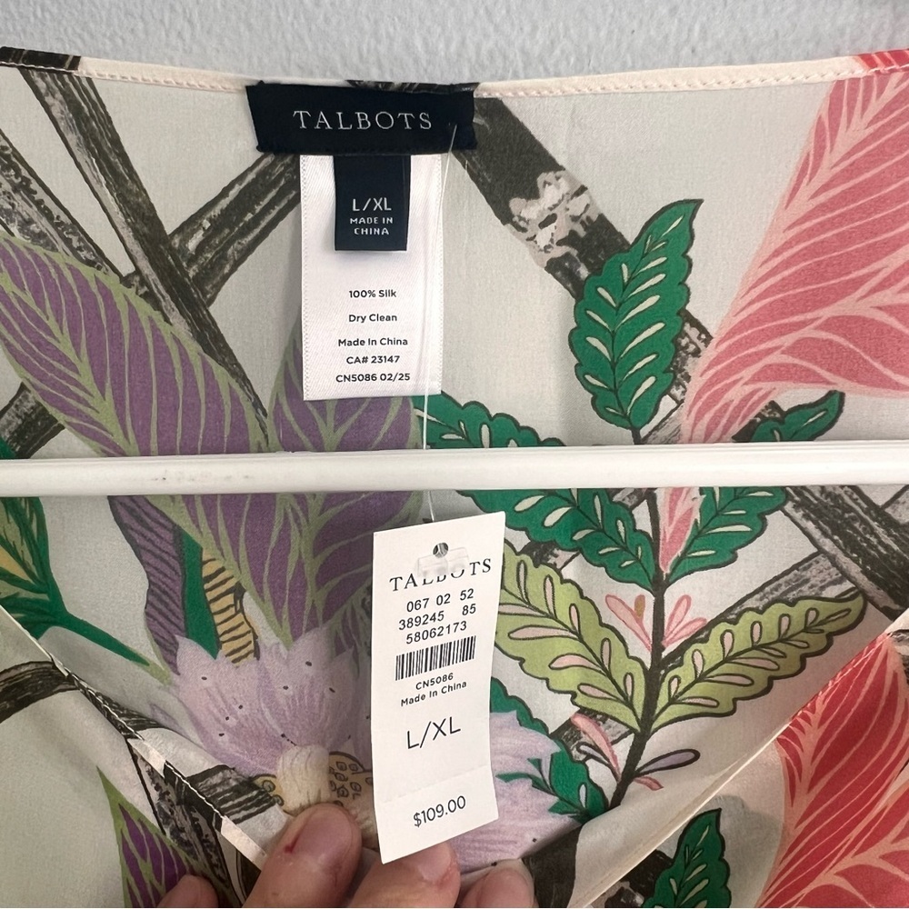 NWT‎ Talbots Silk BAMBOO FLORAL PONCHO Scarf Blouse L/XL - Picture 5 of 7